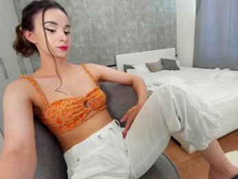 ehotlovea chaturbate stream image, 28.04.2025 23:20