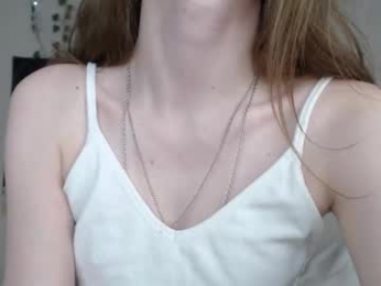 b4by_emilia chaturbate stream image