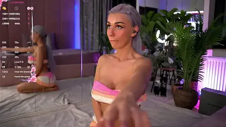 Serene_Sophiex stripchat stream image