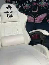 ---Red-haired-Fox--- stripchat stream image