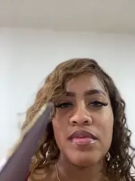 riri_brunnete stripchat stream image, 30.04.2025 14:00