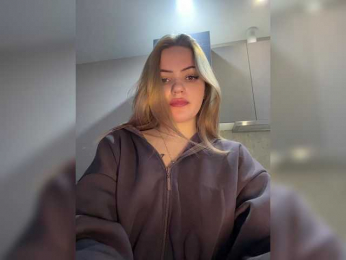 cuteflores bongacams stream image