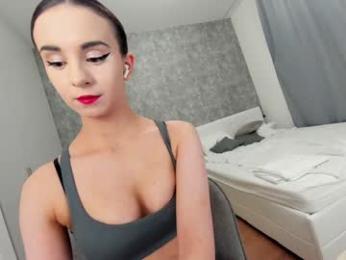 ehotlovea chaturbate stream image, 02.05.2025 00:00