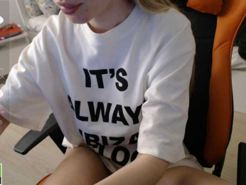 crystalyss bongacams stream image