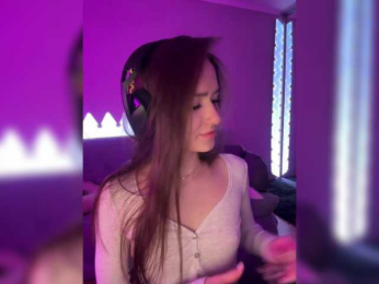 whiteTEA bongacams stream image