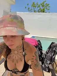 Izy_cute_ stripchat stream image