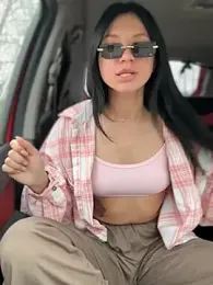 JulliaVegas stripchat stream image