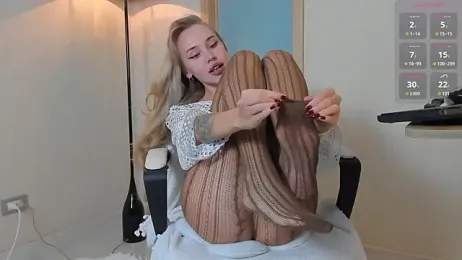 emydollyy stripchat stream image