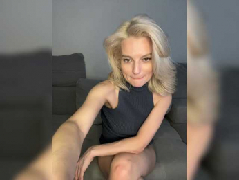 -Molly- bongacams stream image