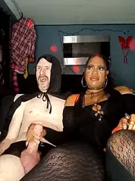 AmazonianMistress stripchat stream image