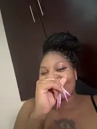 Renee-18 stripchat stream image