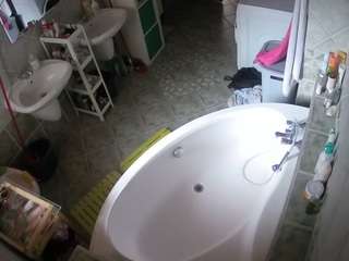 voyeurcam-julmodels-bath-1st-1 camsoda stream image