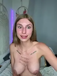 emma05 stripchat stream image