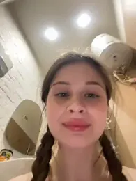 mmelicious stripchat stream image