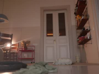 mia_elfie chaturbate stream image