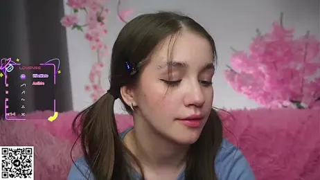 AmiLewis stripchat stream image