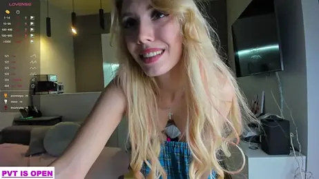 Juicy_Bella stripchat stream image