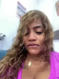 riri_brunnete stripchat stream image, 08.05.2025 12:30