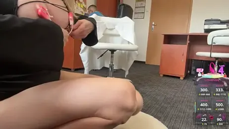 legsLONG stripchat stream image