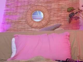 lady-brownn camsoda stream image