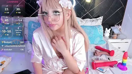 EmilyyGomez stripchat stream image