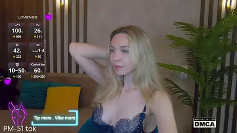 Holl1Would stripchat stream image