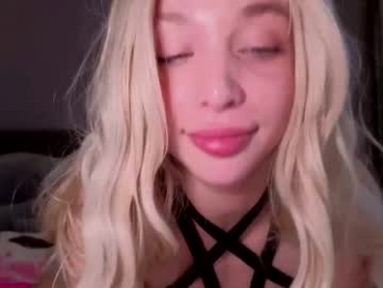 cutieeeeva chaturbate stream image