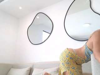 azaleiia camsoda stream image