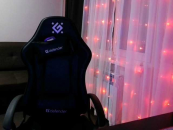 AlicaShine bongacams stream image