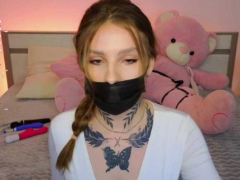 miachill bongacams stream image