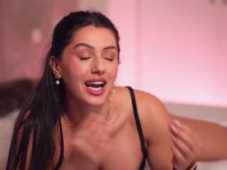 adalline camsoda stream image