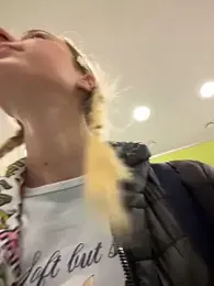 Lia__Love stripchat stream image