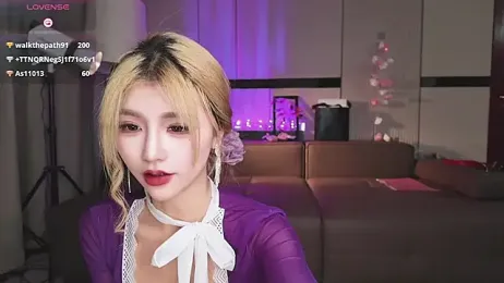 Kiki--2025 stripchat stream image