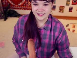 cherryladyexpansionist camsoda stream image