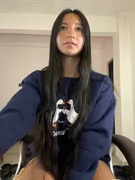 aly_golden_ stripchat stream image