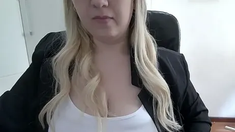 amooraaamoon stripchat stream image