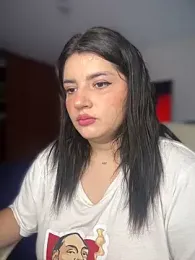 horny_roomiess stripchat stream image